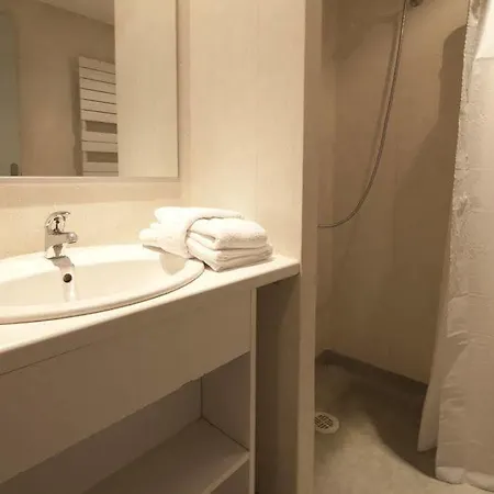 Lagrange Hotel *